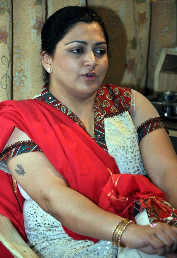 Khushboo Fan Photos Khushboo Pictures, Images 8346 FilmiBeat