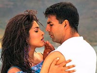 Akshay Kumar and Priyanka Chopra Akshay Kumar and Priyanka Chopra
