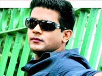 Raghu Mukherjee Raghu Mukherjee