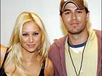 Enrique Iglesias and Anna Kournikova Enrique Iglesias and Anna Kournikova