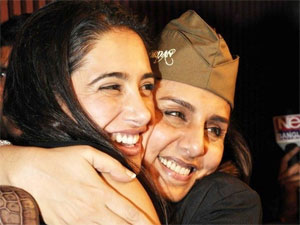 Nargis Fakhri with Ranbir’s mom Neetu Kapoor Nargis Fakhri with Ranbir’s mom Neetu Kapoor
