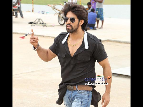 Star rocking yash stylish photos Star rocking yash stylish photos