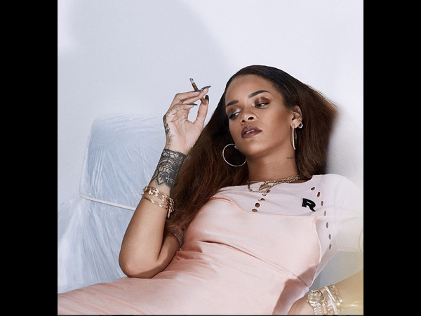 Rihanna Goes Dark & Bold As She Captures Herself For Fader Rihanna Goes Dark & Bold As She Captures Herself For Fader