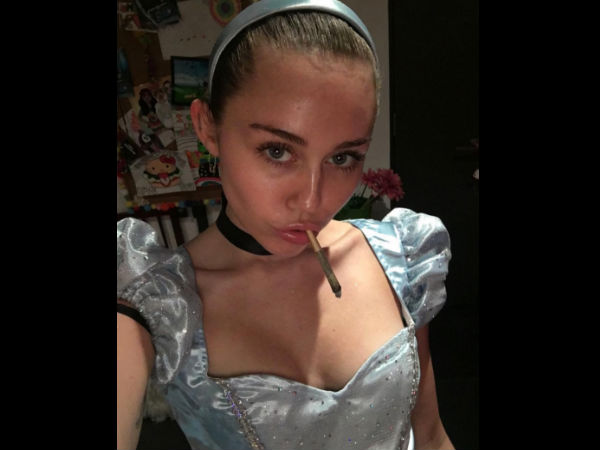 Gee! “Selena's Below Me” : Miley Cyrus Gee! “Selena's Below Me” : Miley Cyrus