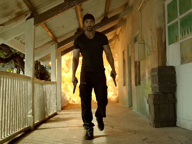 24-1458819507-john-abram-new-look-in-roc
