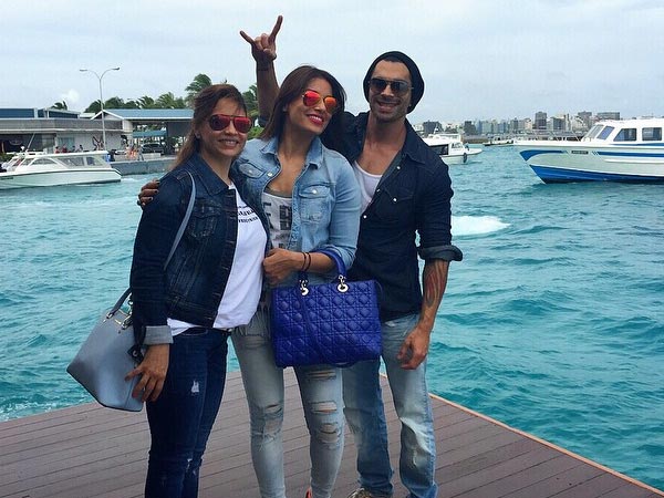 Bipasha Weds Karan Singh Grover! Complete Wedding & Reception Details Revealed! Bipasha Weds Karan Singh Grover! Complete Wedding & Reception Details Revealed!