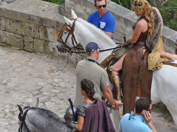 UNSEEN PICS! The Sets And Costumes From Wonder Woman Movie!