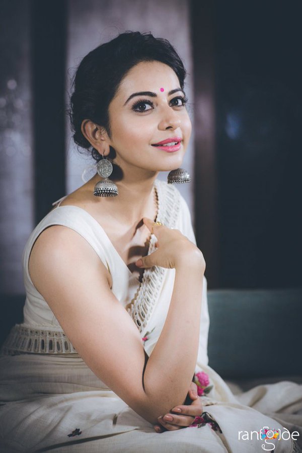 PHOTOS: Rakul Preet In Various Promotional Events Of Sarrainodu, She's All GRACE!