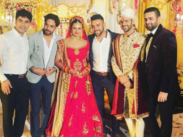 vivek dahiya sister name check out newly weds divyanka tripathi vivek dahiya vivek dahiya sister name check out newly weds divyanka tripathi vivek dahiya