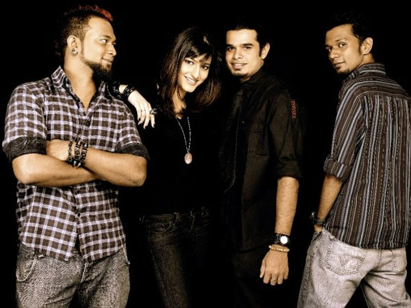 20 Unseen Pictures Of Shruti Haasan From Her Rock Band 'The Extramentals'!