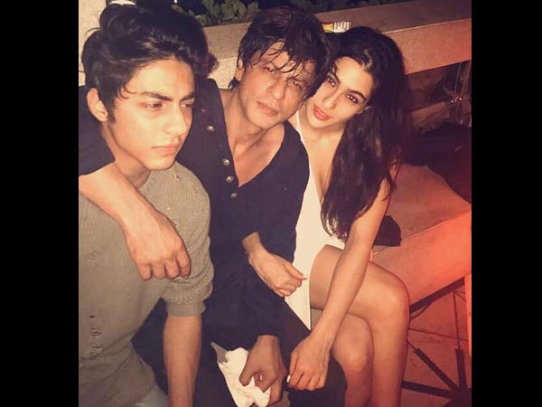SRK With Aryan & Sara