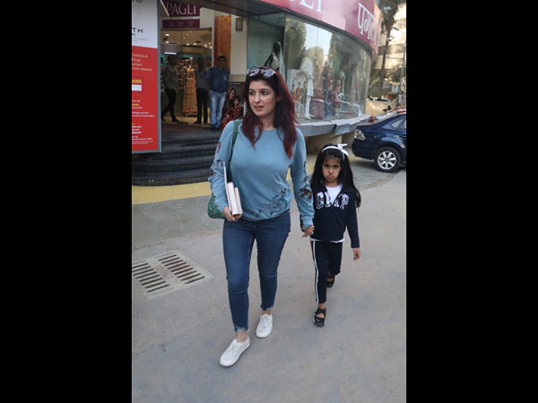 Twinkle Khanna Spotted With Her Daughter At A Bookstore