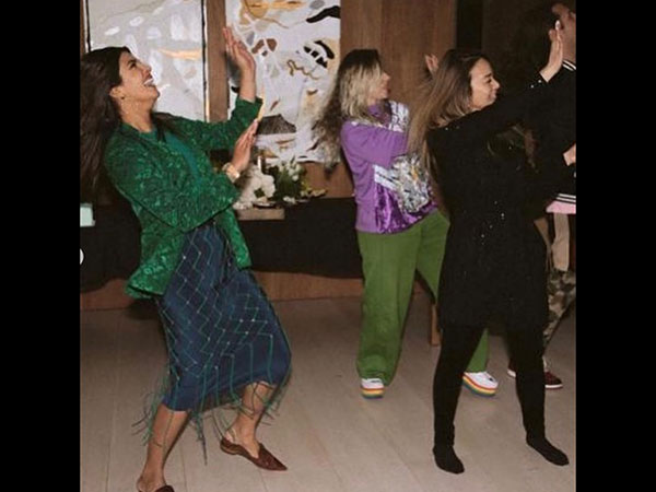 The Dancing Girls