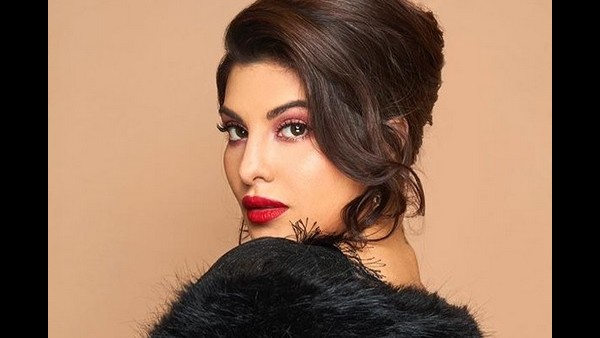 Jacqueline Fernandez Took Care Of The Props