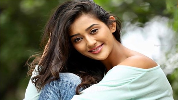 Pooja Jhaveri Pooja Jhaveri