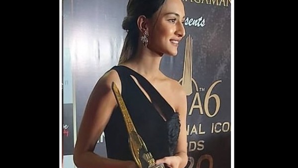 Erica Fernandes