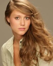 Julianna Guill Biography, Wiki, DOB, Family, Profile, Movies, Photos