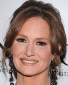 Melissa Leo Biography,...
