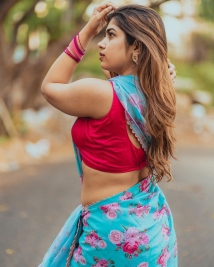 Rithu Chowdary Photos | Rithu Chowdary Images | Rithu ...