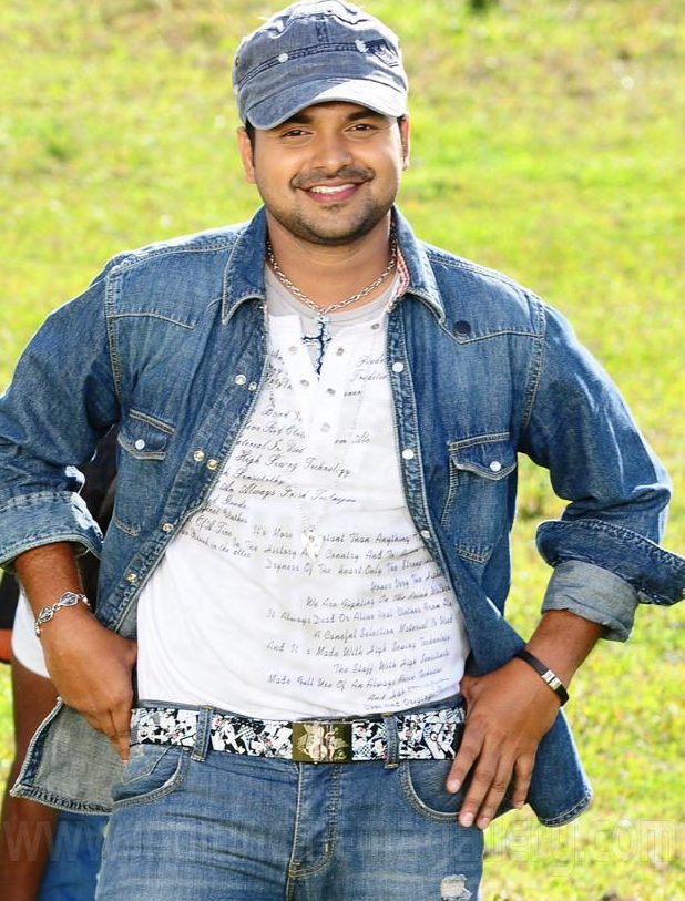 kunchacko-boban-fan-photos-kunchacko-boban-pictures-images-4835