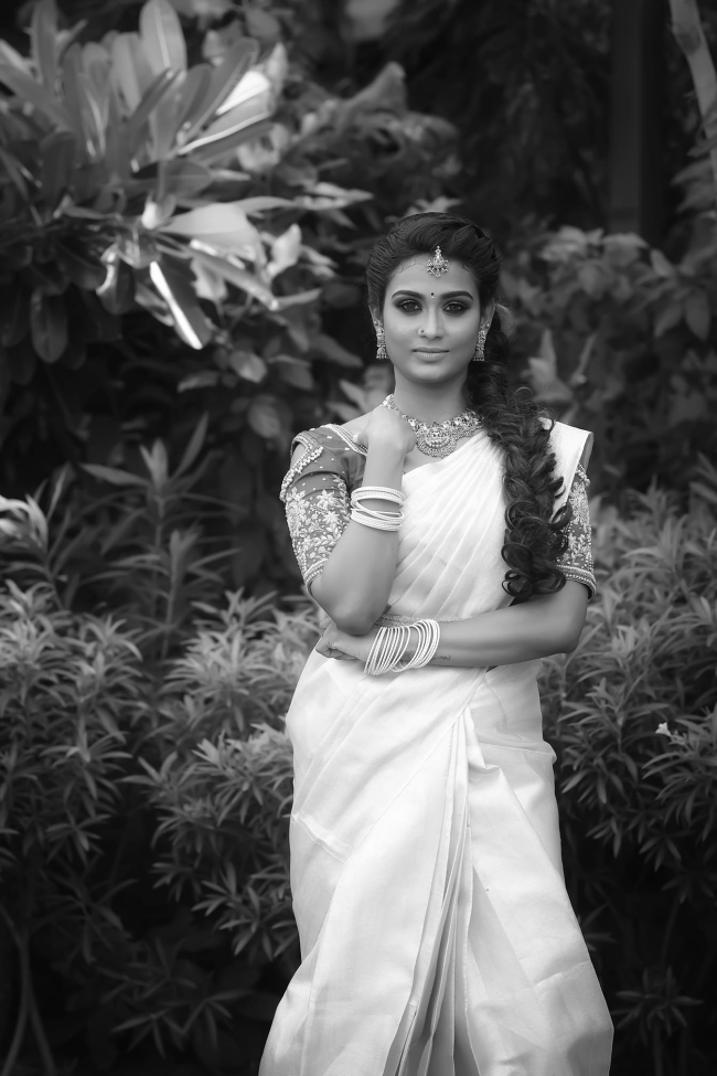 Poornima Ravi (Araathi) Photos, Videos, Birthday, Latest News, Height