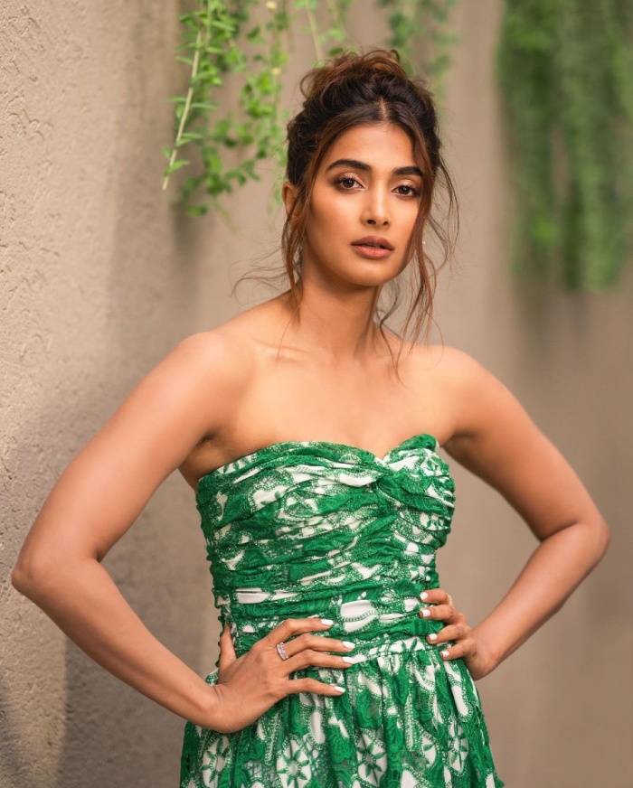 Pooja Hegde Fan Photos Pooja Hegde Pictures, Images 80420 FilmiBeat