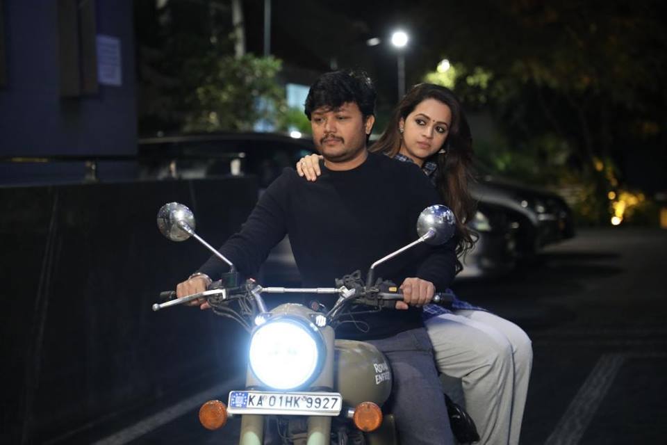 99 Fan Photos 99 Photos Images Pictures Filmibeat
