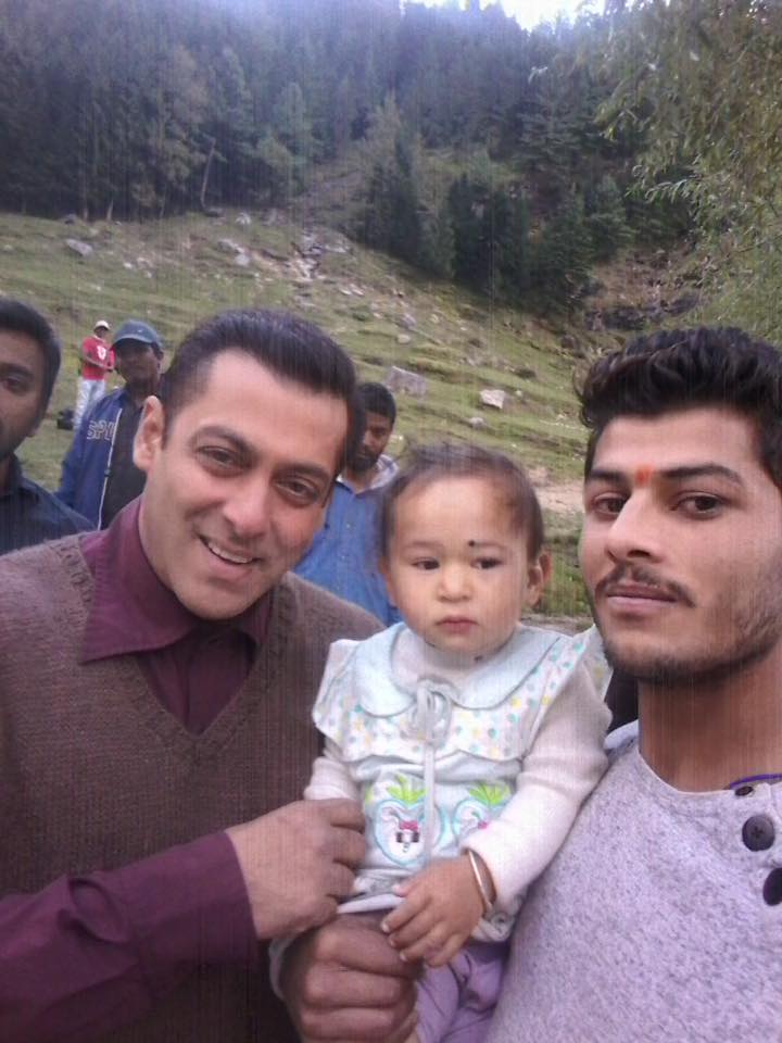 Tubelight (Tubelight Cast) Fan Photos Tubelight Photos, Images