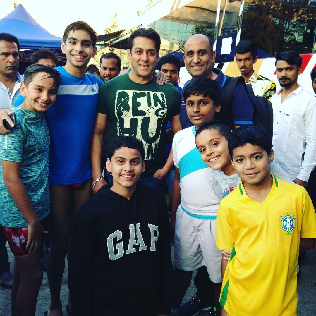 Tubelight (Tubelight Cast) Fan Photos Tubelight Photos, Images