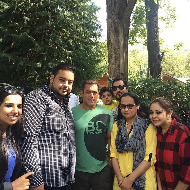 Tubelight (Tubelight Cast) Fan Photos Tubelight Photos, Images