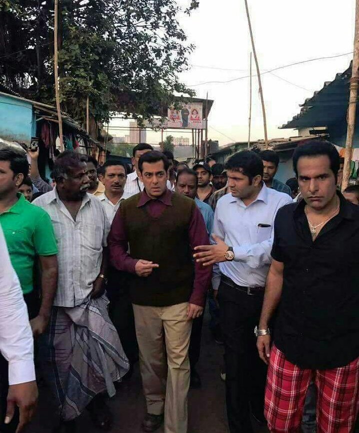 Tubelight (Tubelight Cast) Fan Photos Tubelight Photos, Images