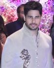 Ranbir Kapoor's GF Alia Bhatt meets EX BF Sidharth Malhotra at Akash  Shloka engagement