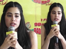 Dhadak: Jhanvi Kapoor Best reply..