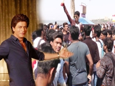 Zero Trailer: Shahrukh Khan fans..