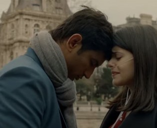 रंग बदलने वाली इस झील के बारे में जानते हैं आप इन रंगो