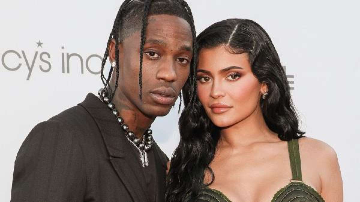 Kylie Jenner Reveals Name Of Her Baby Boy With Travis Scott As Wolf Webster Filmibeat
