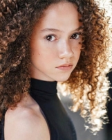 Chloe Coleman Upcoming Movies, Age, New Movie, Birthday Date, Height In
