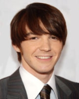 Drake Bell Upcoming Movies, Age, New Movie, Birthday Date, Height In Feet,  Net Worth, DOB, Family, Photos - Filmibeat