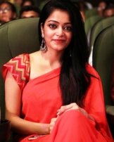ஜனனி ஐயர் ஜனனி ஐயர்