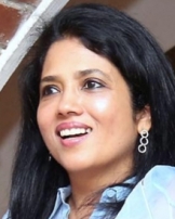 లతా మీనన్ లతా మీనన్