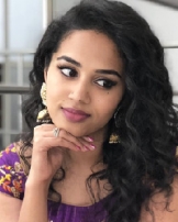 Manisha Earabathini Manisha Earabathini