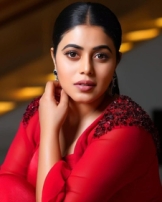 Poorna (Shamna Kasim) Poorna (Shamna Kasim)