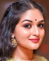 ಪ್ರಯಾಗಾ ಮಾರ್ಟಿನ್ ಪ್ರಯಾಗಾ ಮಾರ್ಟಿನ್