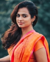 ரம்யா பாண்டியன் ரம்யா பாண்டியன்