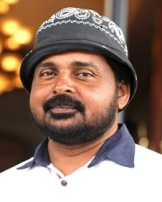 ഷാജി കുമാര് ഷാജി കുമാര്