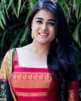 ஷாலினி பண்டே ஷாலினி பண்டே