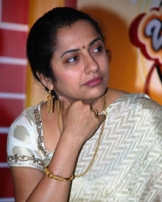 சுஹாஷினி சுஹாஷினி