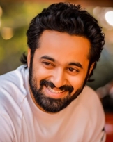 ഉണ്ണി മുകുന്ദൻ ഉണ്ണി മുകുന്ദൻ