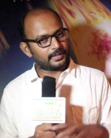 வி ஆனந்த் வி ஆனந்த்
