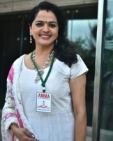 വിന്ദുജ മേനോന് വിന്ദുജ മേനോന്